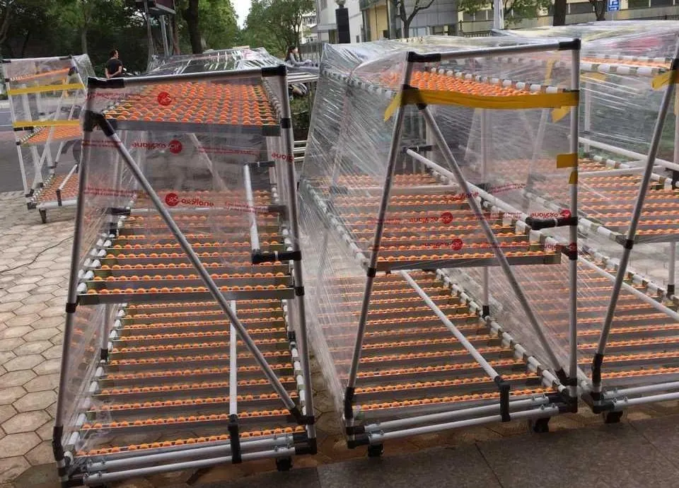 Line-side supply and material-presentation cart